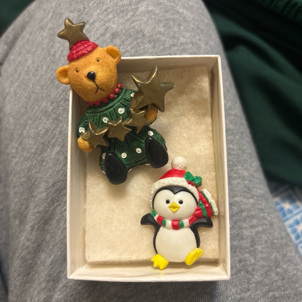 Vintage Christmas pins